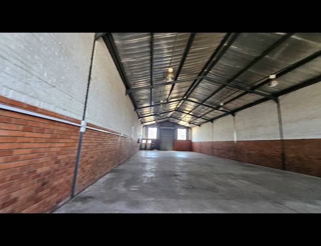 330M² WAREHOUSE TO LET IN ROSSLYN